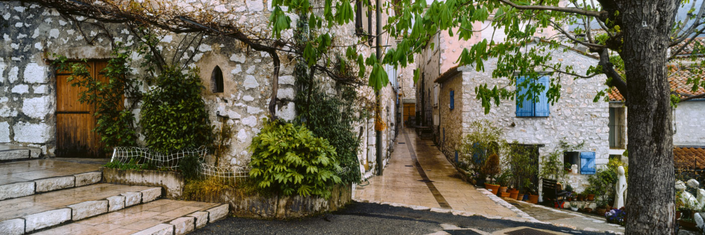 Herve Sentucq - Village de Gourdon, Côte d'Azur